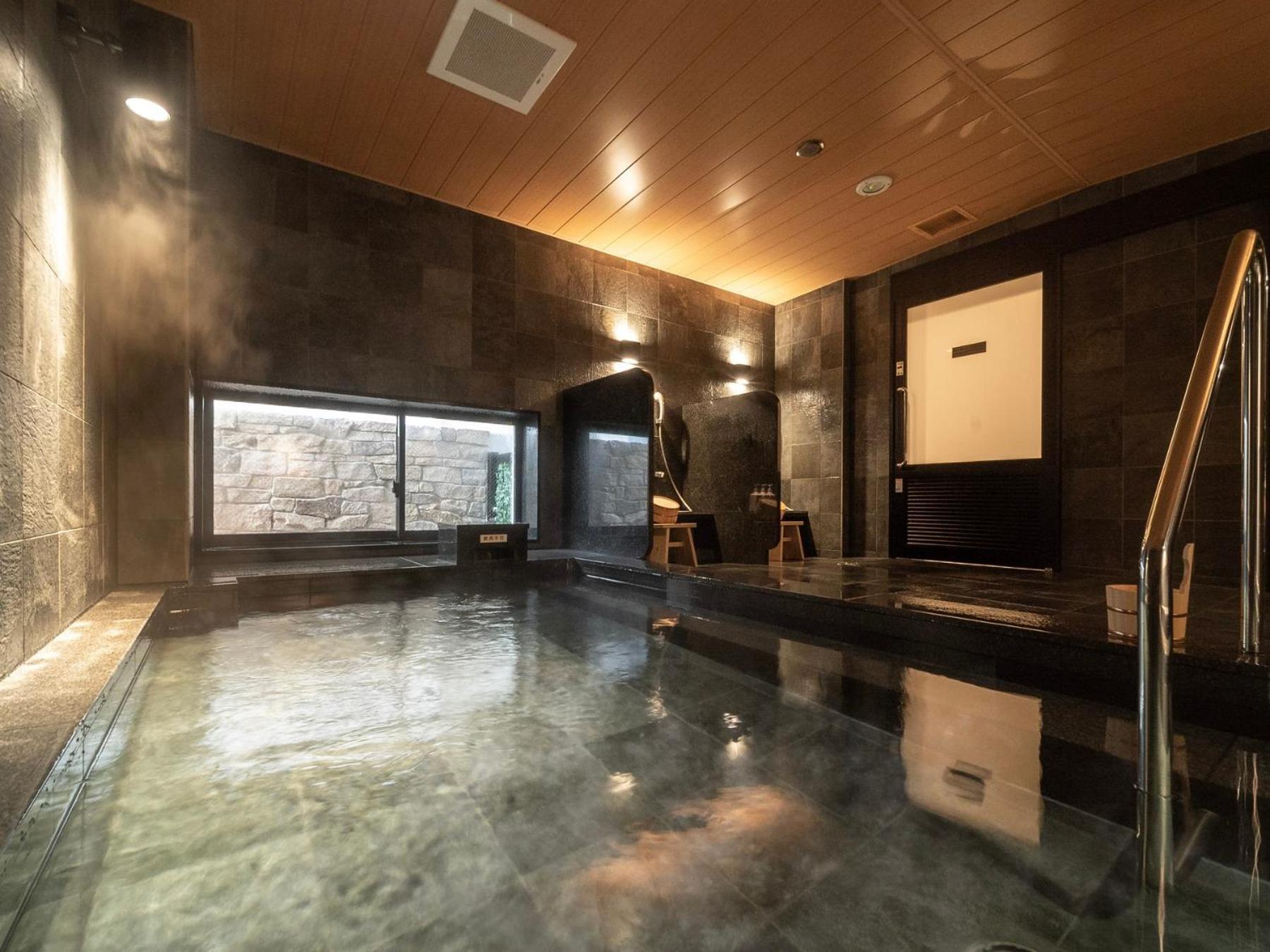 Super Hotel Kumamoto Ekimae Natural Hot Springs Экстерьер фото
